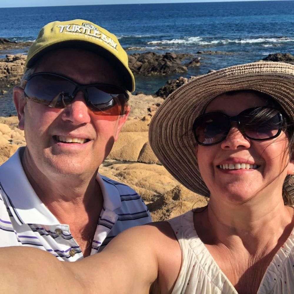 Meet your Posher, Mona